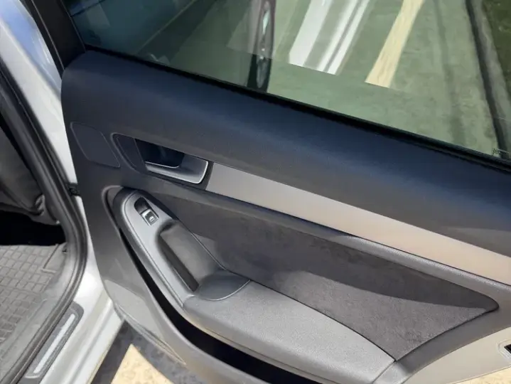 Audi A4 Avant B8 2.0 TDI Multitronic