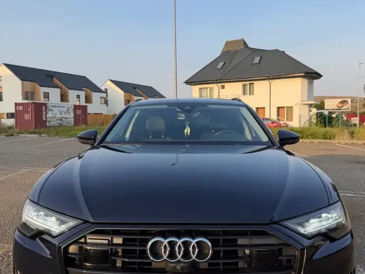 Audi A6 Avant C8