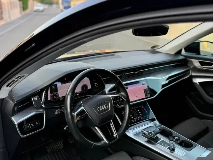 Audi A6 Avant C8