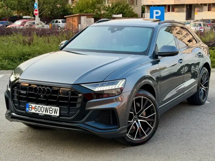 Audi Q8