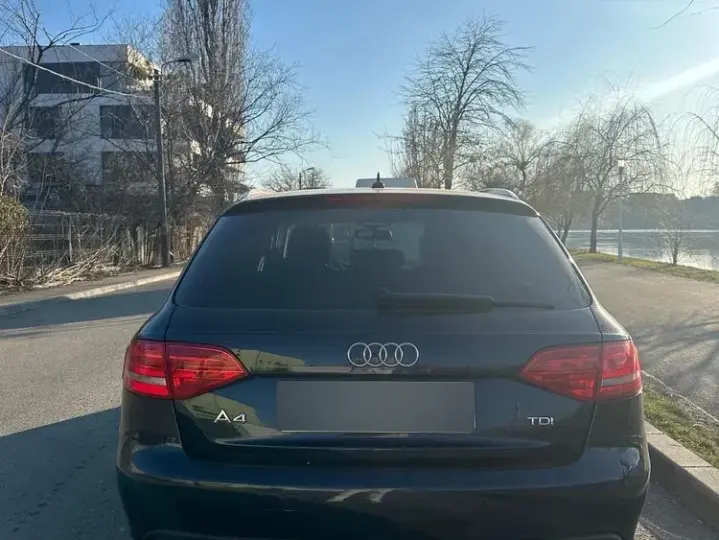 Audi A4 Limuzina B8