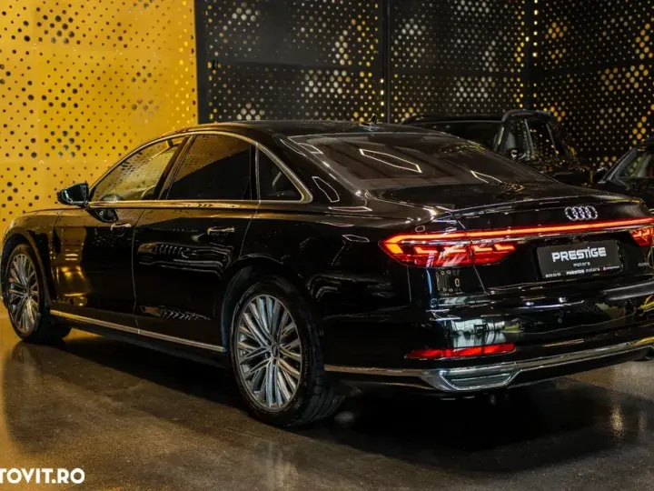Audi A8 D5
