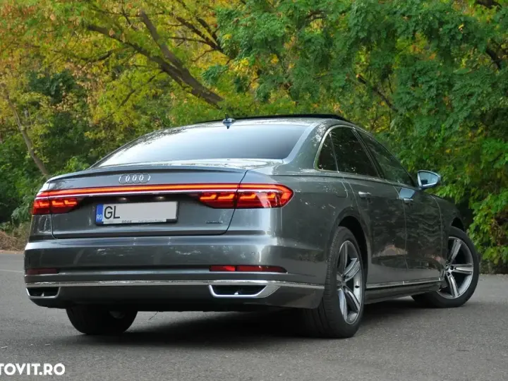 Audi A8 D5