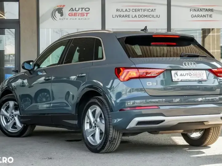 Audi Q3 F3