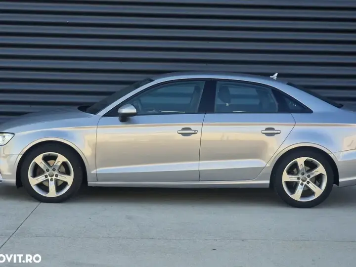 Audi A3 Limuzina 8V 2.0 TDI S tronic Sport
