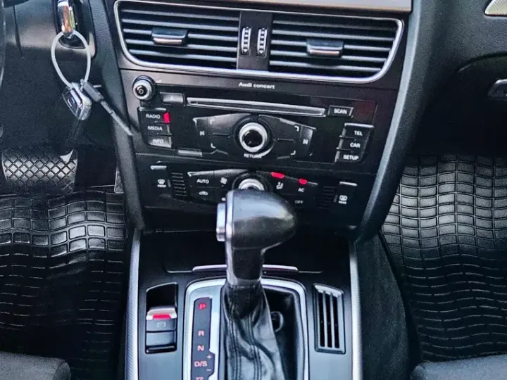 Audi A4 Avant B8 2.0 TDI Multitronic
