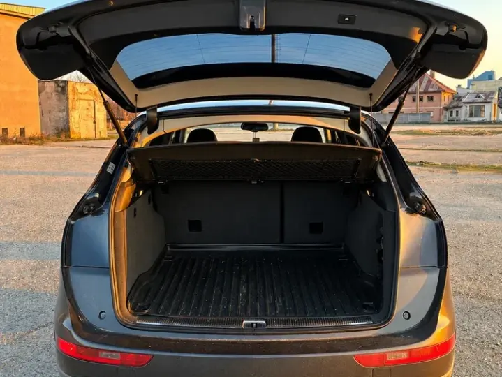 Audi Q5 8R 2.0 TDI Quattro S-Tronic