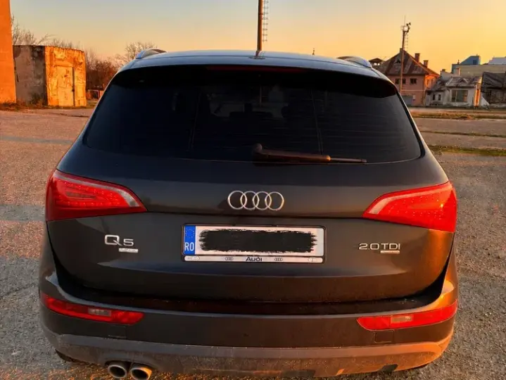 Audi Q5 8R 2.0 TDI Quattro S-Tronic