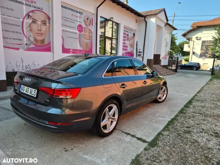 Audi A4 Limuzina 2.0 TDI DPF multitronic S line Sportpaket