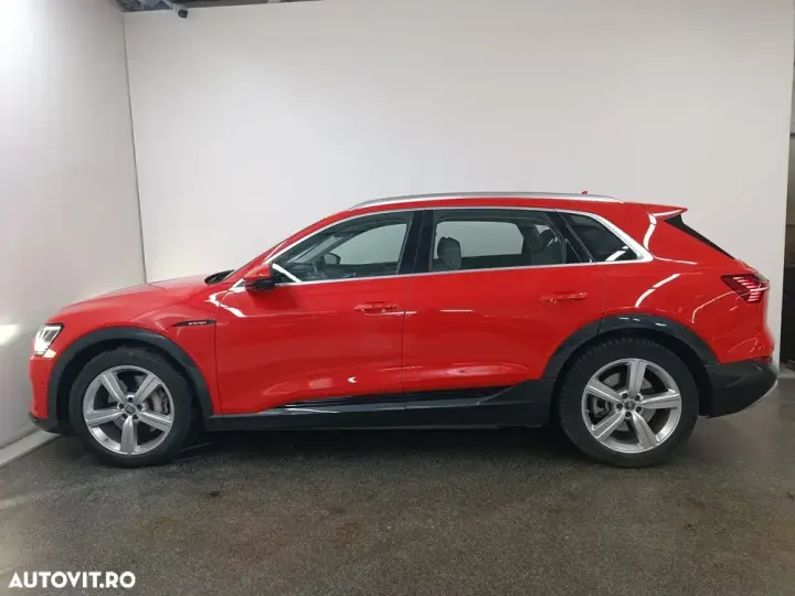 Audi e-tron 55 quattro advanced