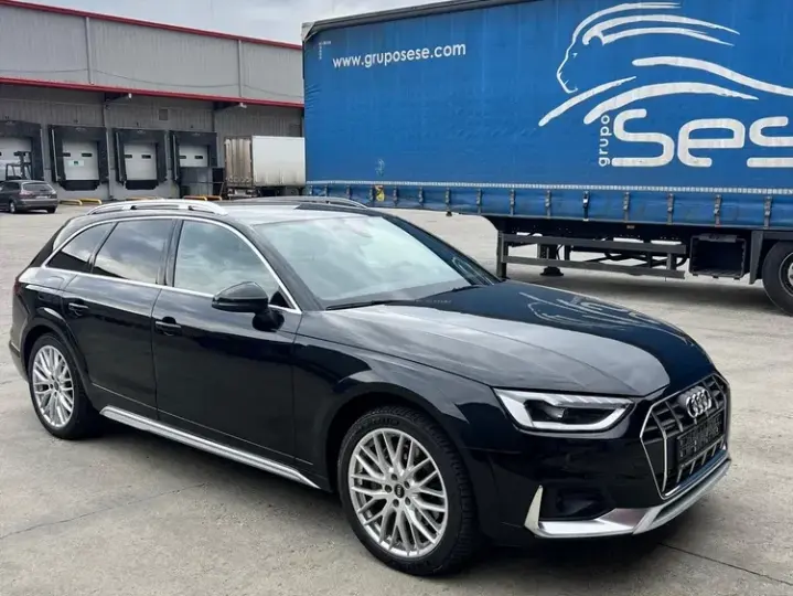 Audi A4 Limuzina B9 45 TFSI quattro S tronic MHEV Basic