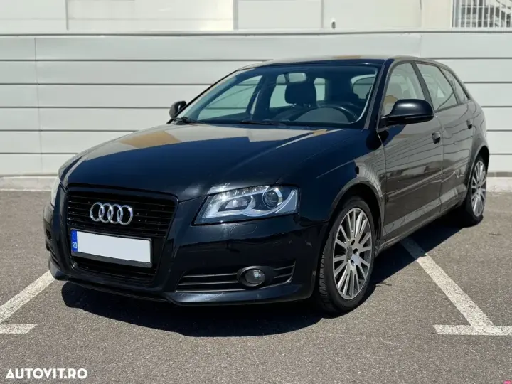 Audi A3 Sportback 8P 2.0 TDI DPF S tronic Attraction