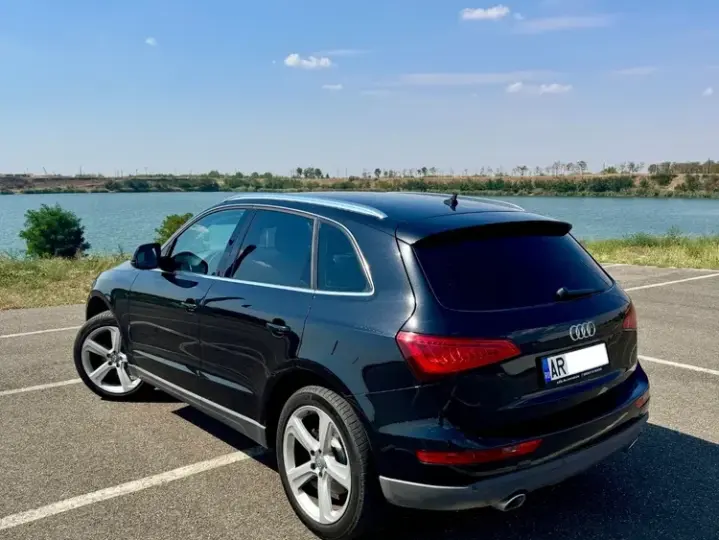 Audi Q5 8R 3.0 TDI Quattro S tronic