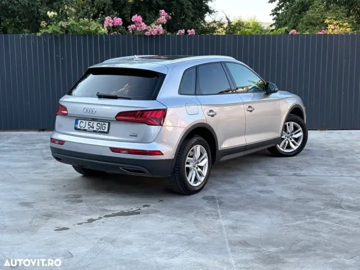 Audi Q5 FY 2.0 TDI Quattro S tronic Design