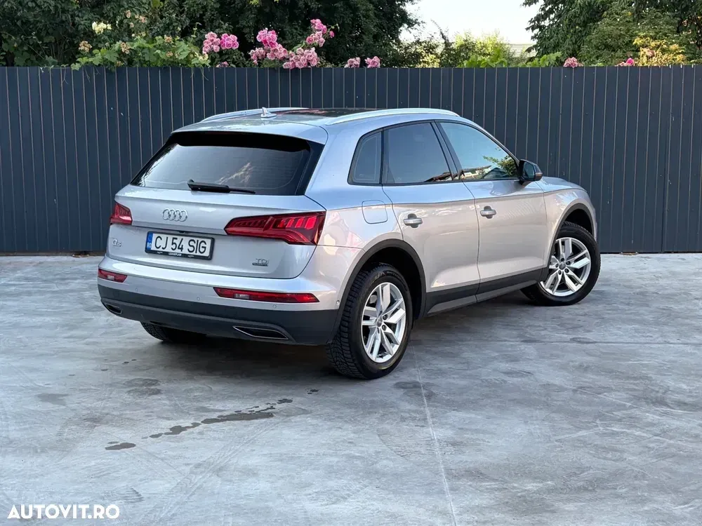 Audi Q5 FY 2.0 TDI Quattro S tronic Design — imagine 4