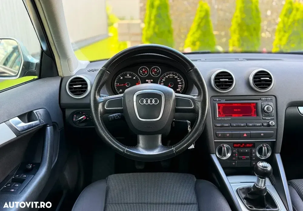 Audi A3 Sportback 8P 2.0 TDI Attraction — imagine 6