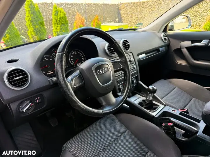 Audi A3 Sportback 8P 2.0 TDI Attraction