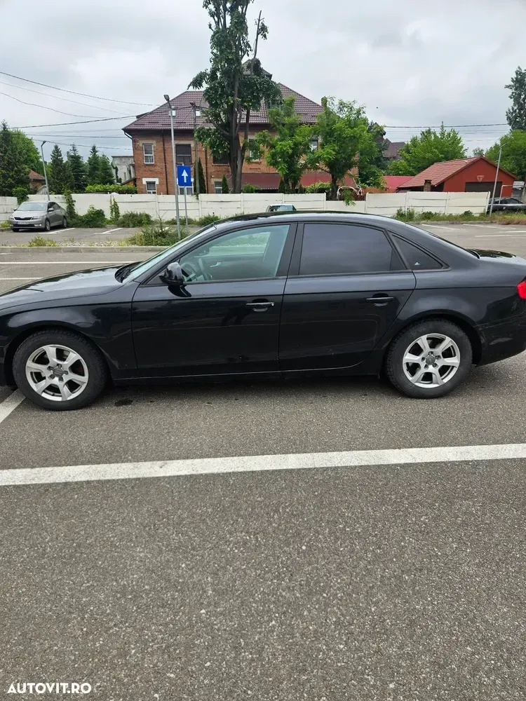 Audi A4 Limuzina B8 2.0 TDI B8 — imagine 2