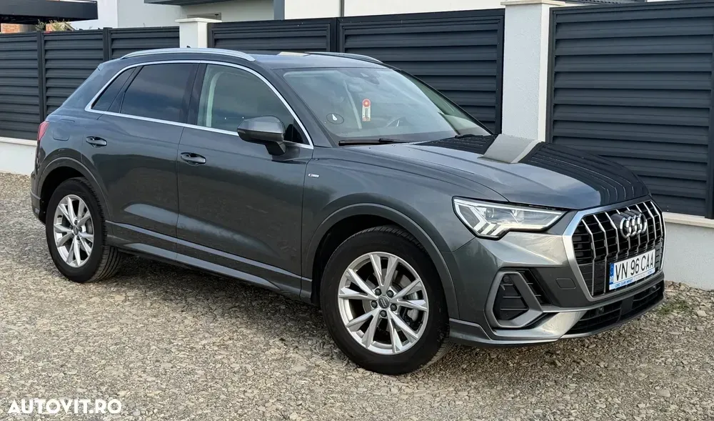 Audi Q3 F3 1.5 35 TFSI S tronic MHEV S Line — imagine 2
