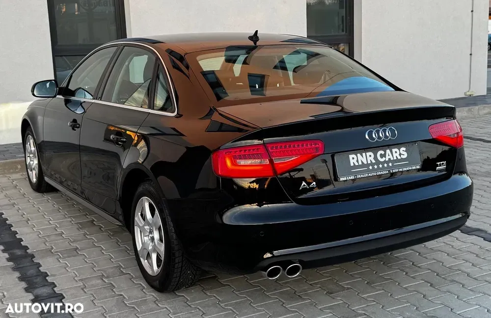 Audi A4 Limuzina 2.0 TDI Design — imagine 4