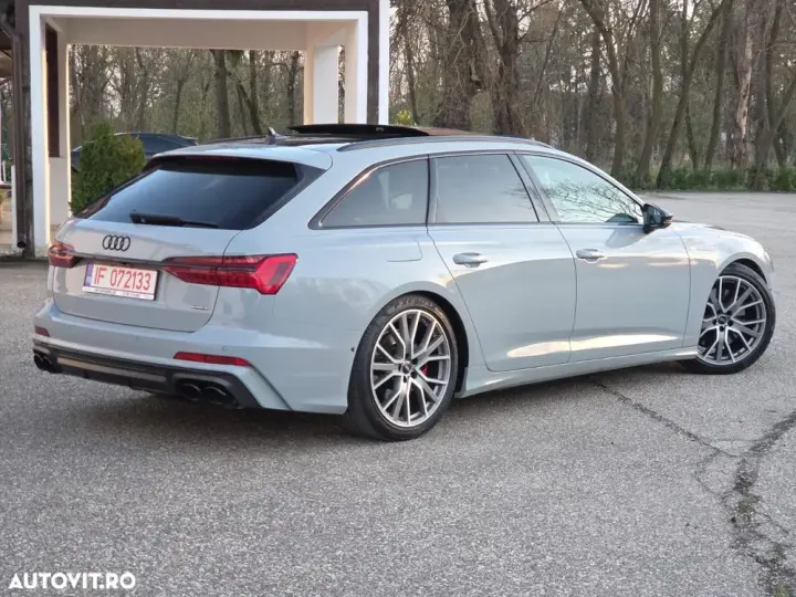 Audi A6 Avant C8 55 TFSI e quattro S tronic sport