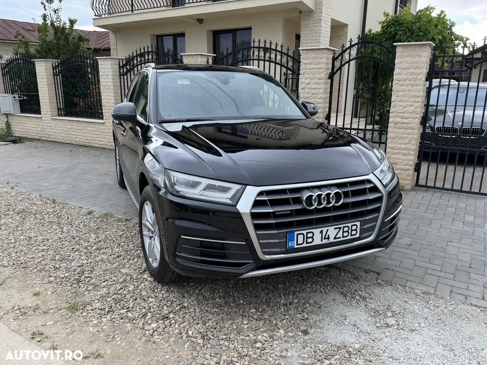 Audi Q5 FY 2.0 TFSI Quattro S tronic design — imagine 2