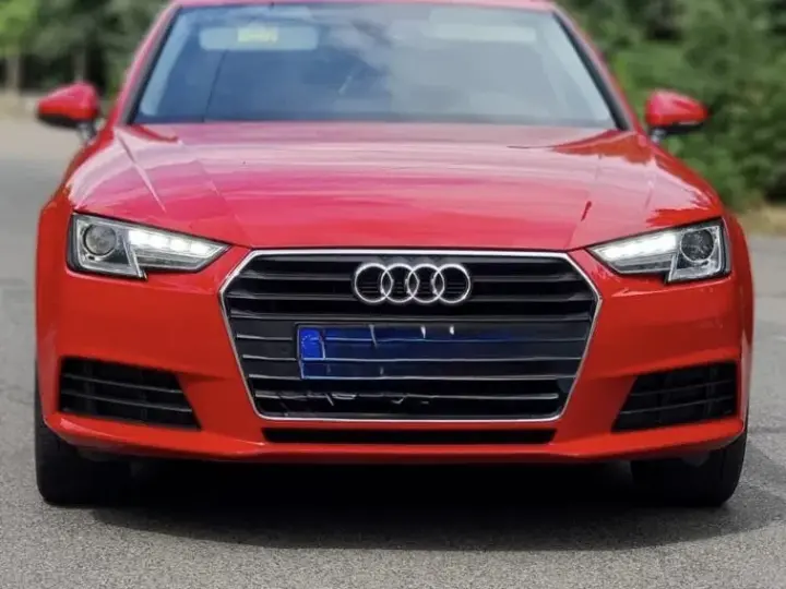 Audi A4 Limuzina B9