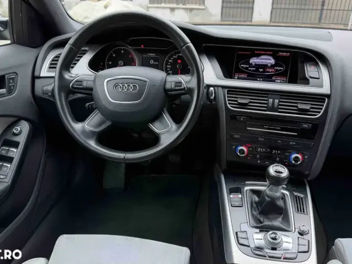 Audi A4 Limuzina B8 2.0 TDI DPF Ambition