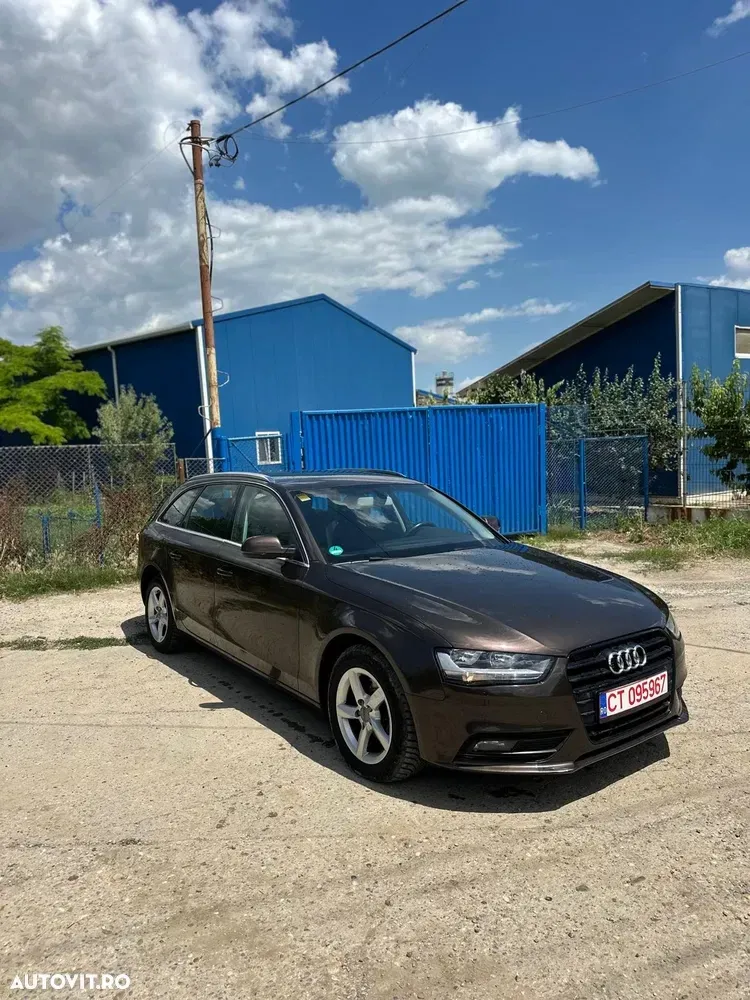 Audi A4 Limuzina B8 2.0 TDI — imagine 2