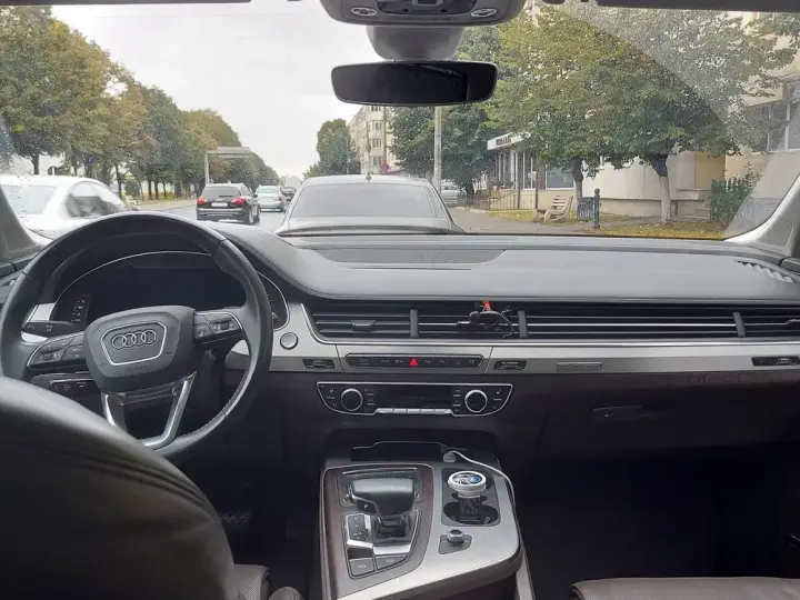 Audi Q7 4M