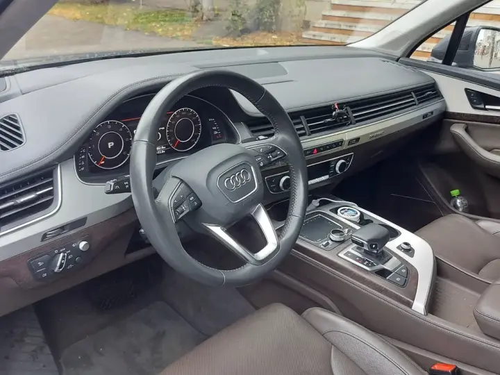 Audi Q7 4M
