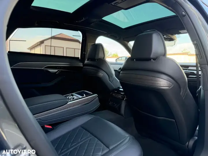 Audi A8 D5 L 55 TFSI quattro tiptronic