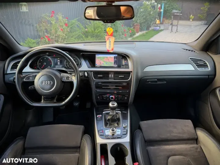 Audi A4 Avant B8 2.0 TDI DPF S line Sportpaket