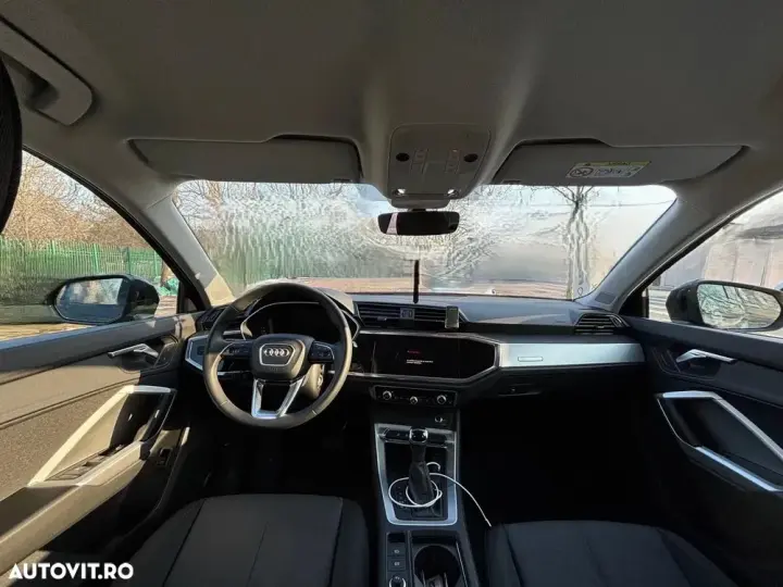 Audi Q3 F3