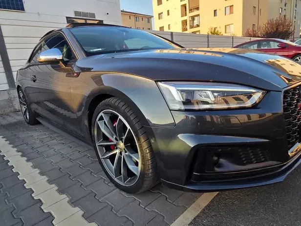 Audi S5