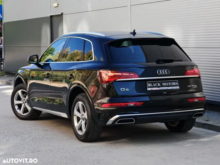 Audi Q5 FY 50 TFSIe quattro S tronic S line business