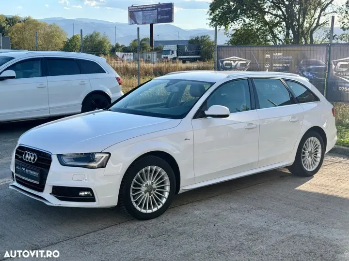 Audi A4 Avant B8 2.0 TDI DPF quattro S tronic S line Sportpaket