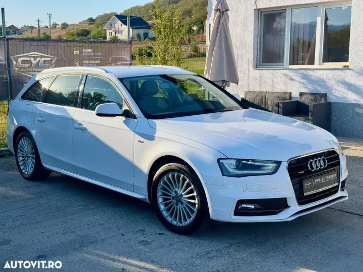 Audi A4 Avant B8 2.0 TDI DPF quattro S tronic S line Sportpaket