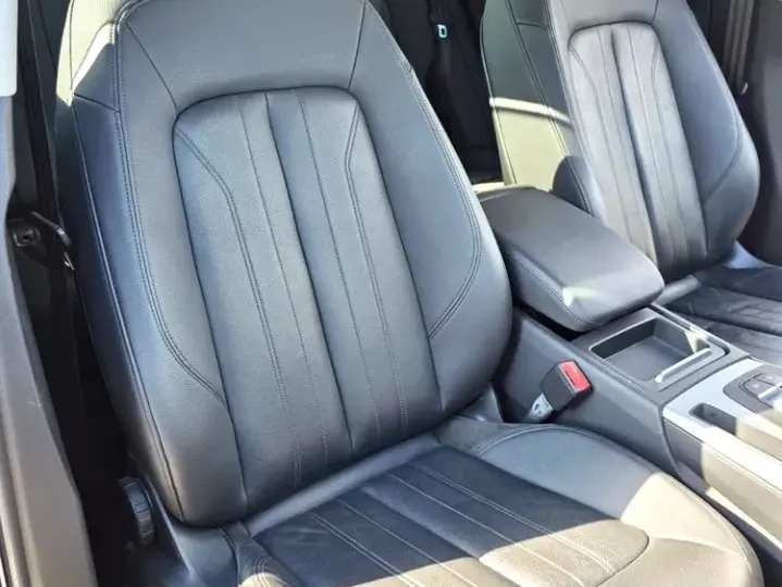 Audi Q5 FY 50 TFSI e quattro S tronic PHEV Basic
