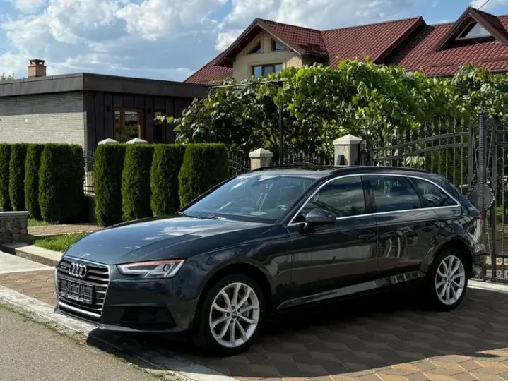 Audi A4 Avant B9 2.0 TFSI quattro