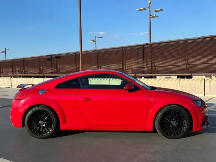 Audi TT 8S