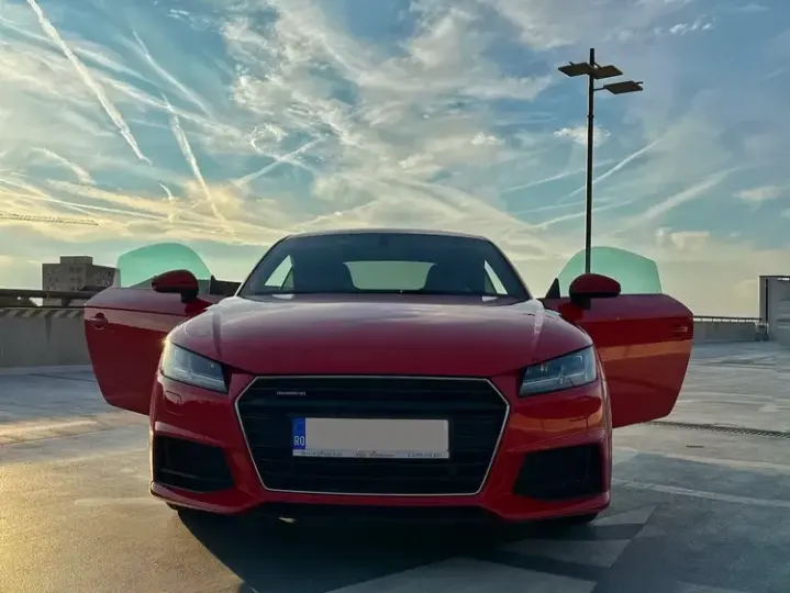 Audi TT 8S