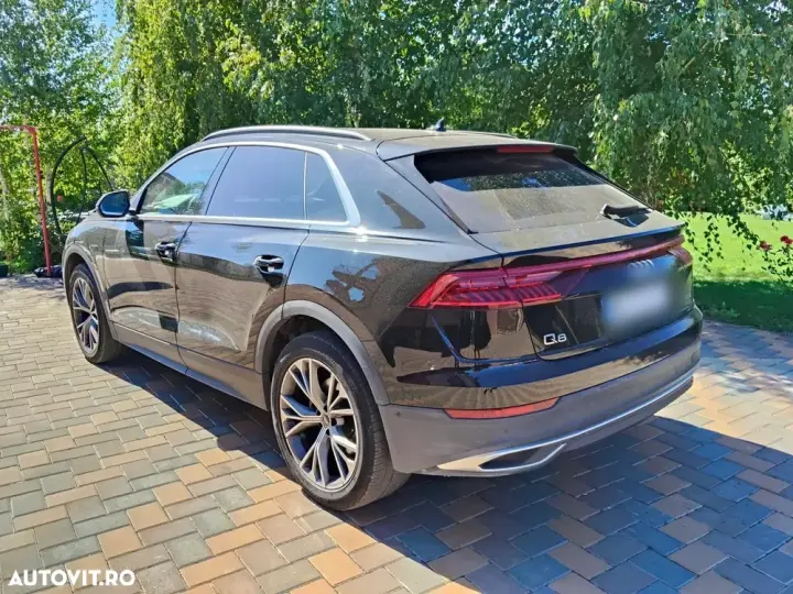 Audi Q8 55 TFSI quattro Tiptronic MHEV