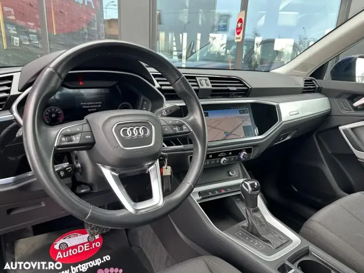 Audi Q3 F3