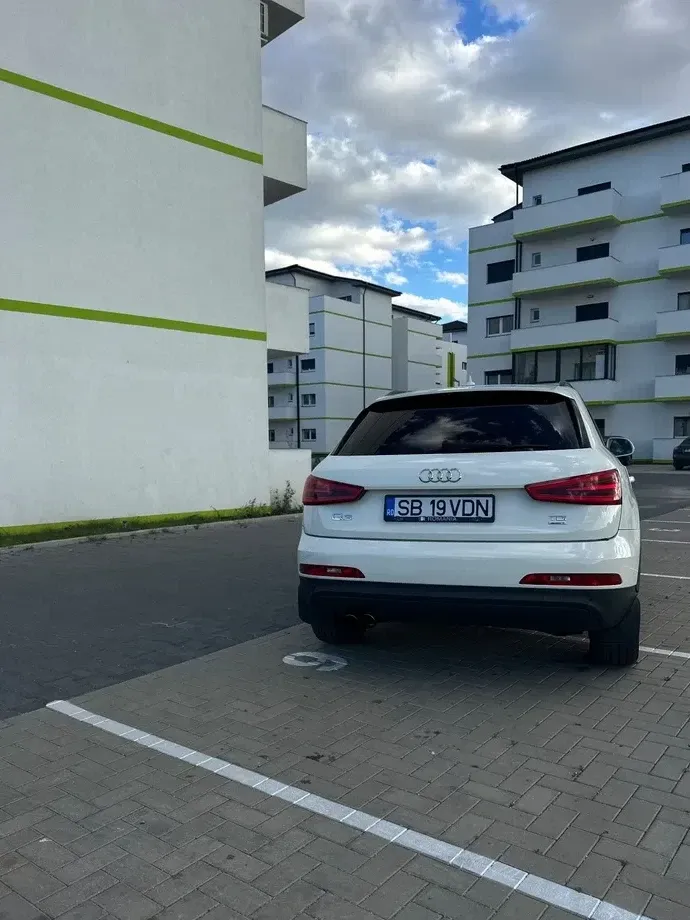 Audi Q3 2.0 TDI Quattro S-Tronic — imagine 4