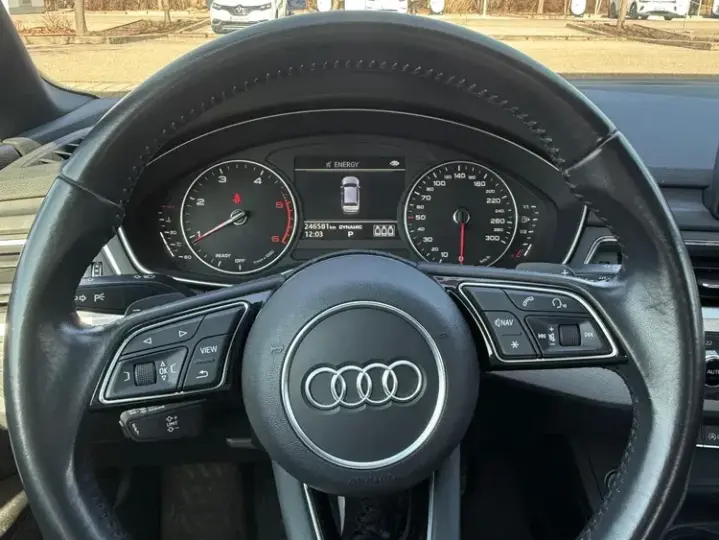 Audi A4 Avant B9