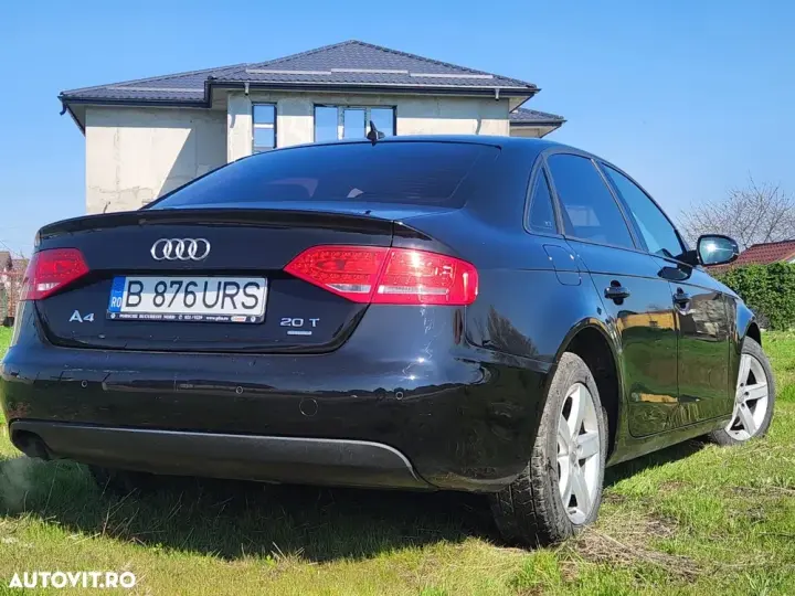 Audi A4 Limuzina