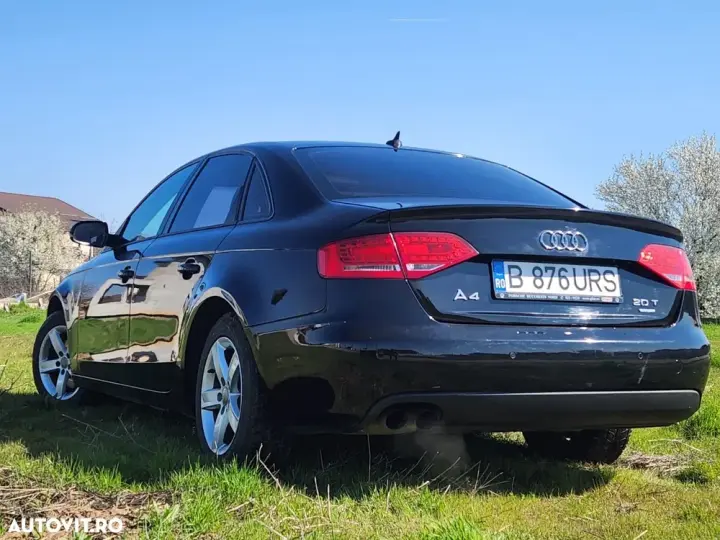 Audi A4 Limuzina