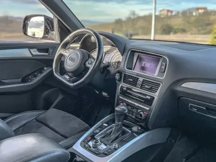 Audi Q5 8R 2.0 TDI Quattro Stronic
