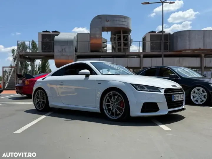 Audi TT 8S 2.0 TFSI Stronic